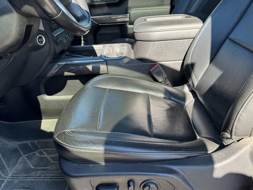 Chevrolet Silverado 1500 Vehicle Full-screen Gallery Image 15