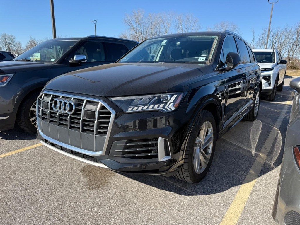 Audi Q7 Vehicle Full-screen Gallery Image 08