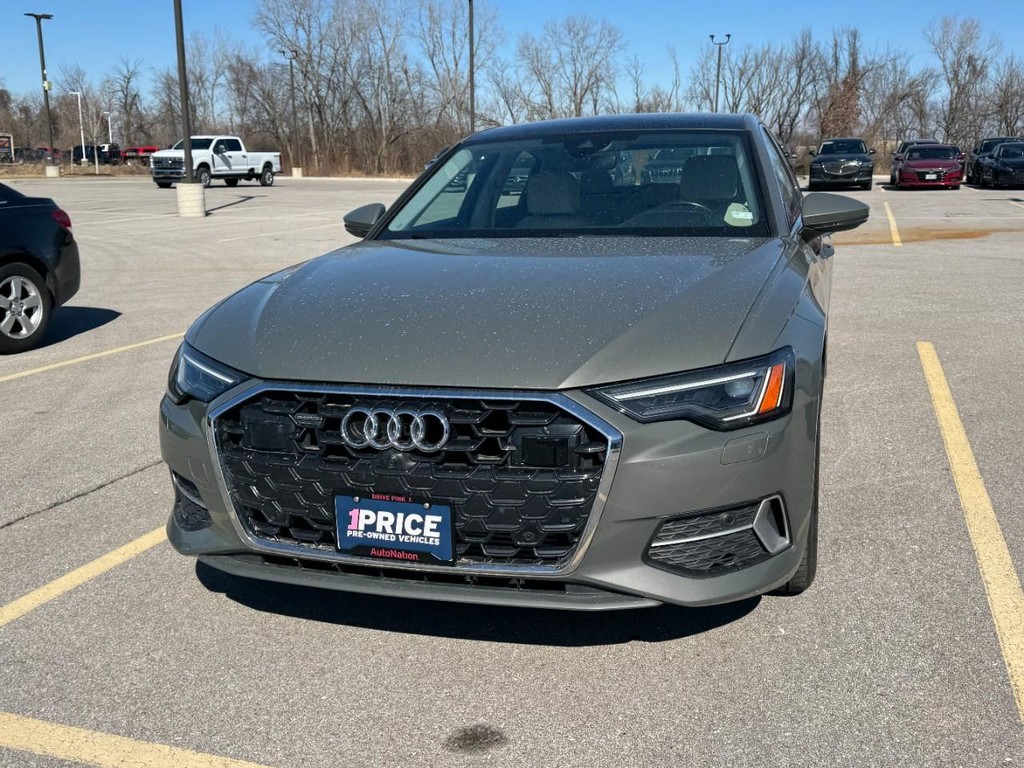 Audi A6 Sedan Vehicle Full-screen Gallery Image 03