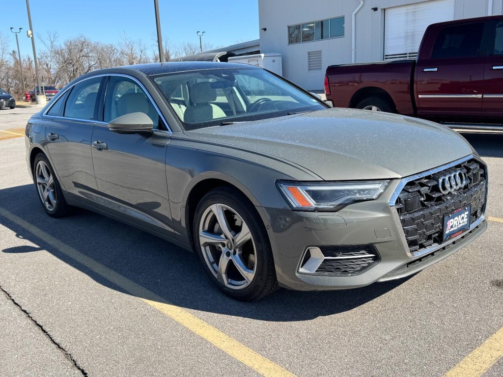 Audi A6 Sedan Vehicle Full-screen Gallery Image 06