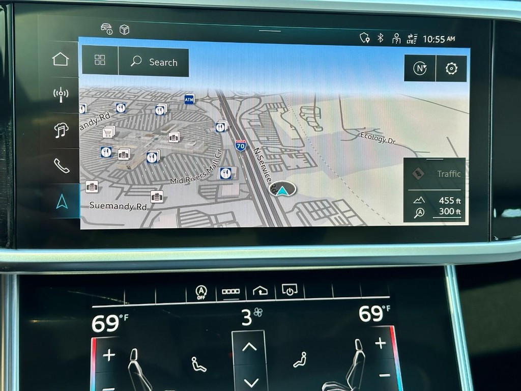 Audi A6 Sedan Vehicle Full-screen Gallery Image 23