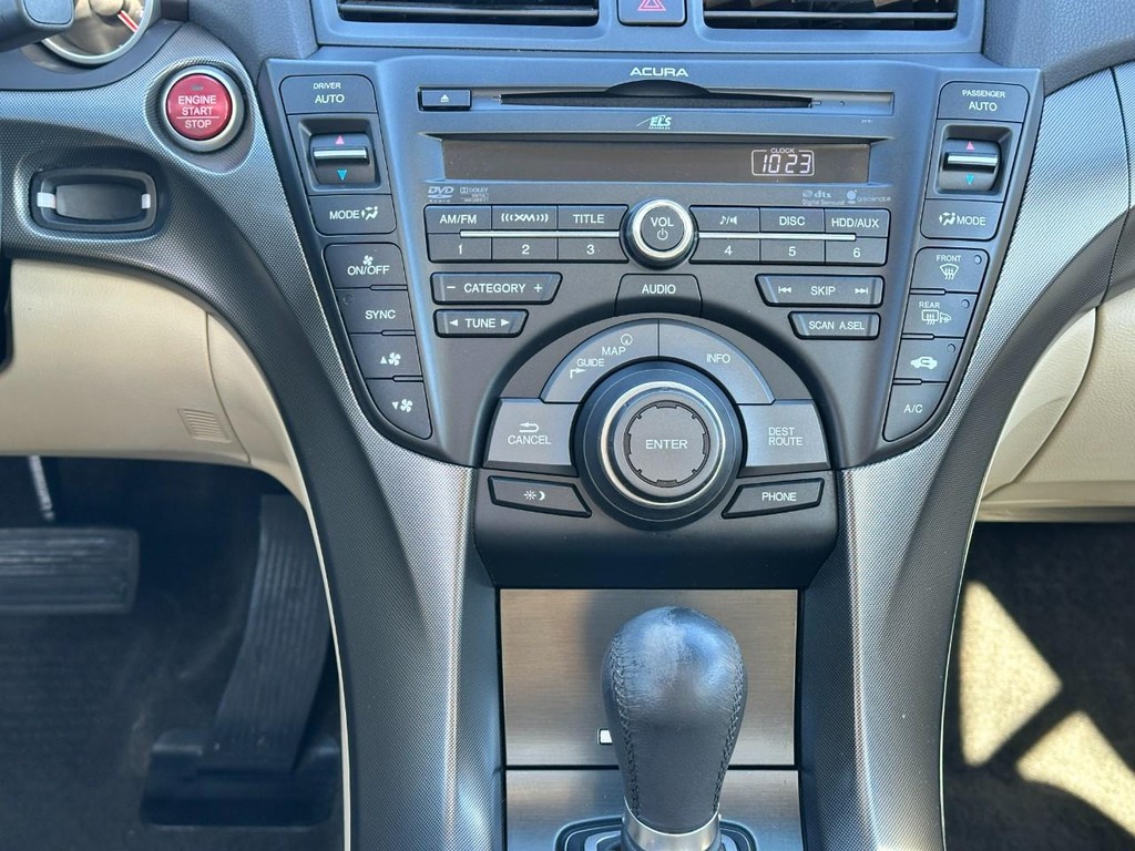 Acura TL Vehicle Full-screen Gallery Image 14