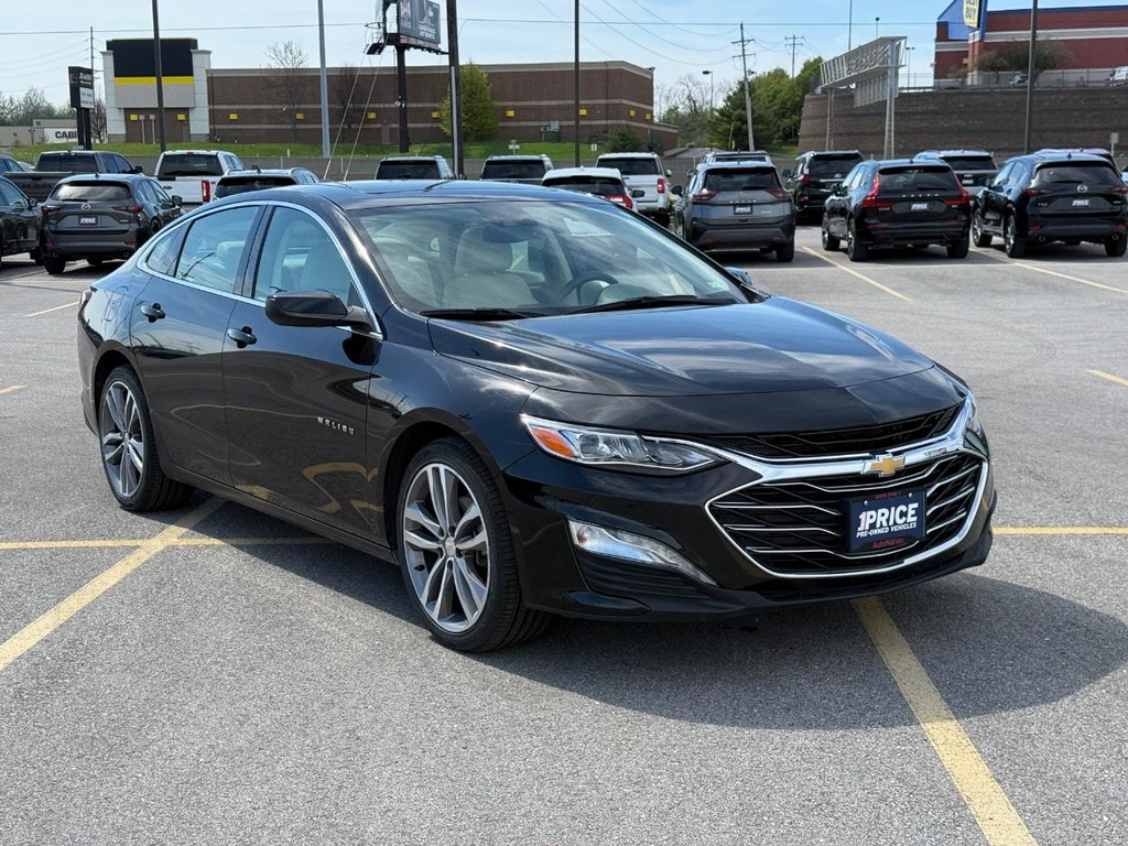 Chevrolet Malibu Vehicle Full-screen Gallery Image 09