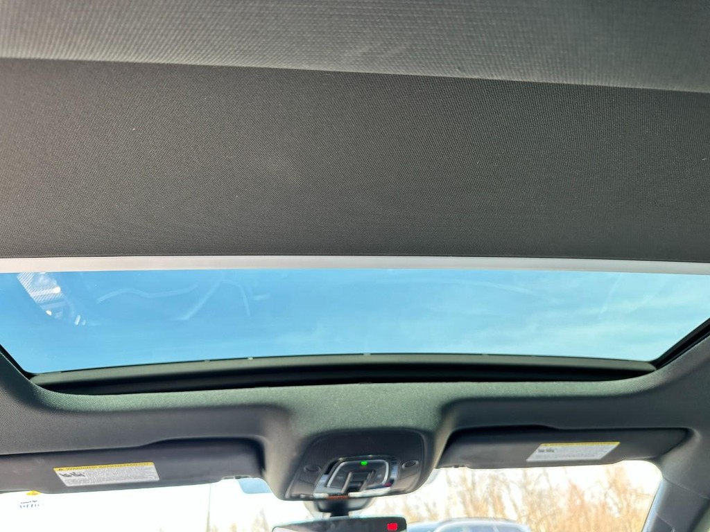 Audi RS 5 Sportback Vehicle Full-screen Gallery Image 11