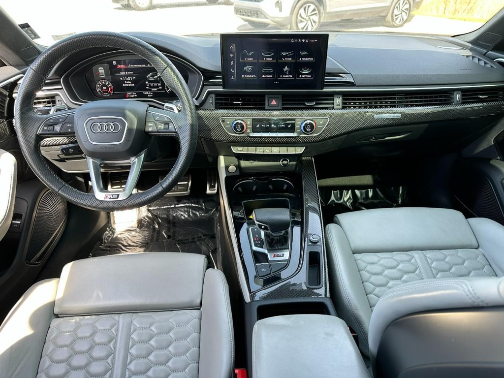 Audi RS 5 Sportback Vehicle Full-screen Gallery Image 12