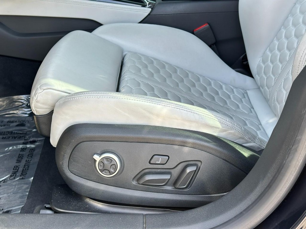 Audi RS 5 Sportback Vehicle Full-screen Gallery Image 18