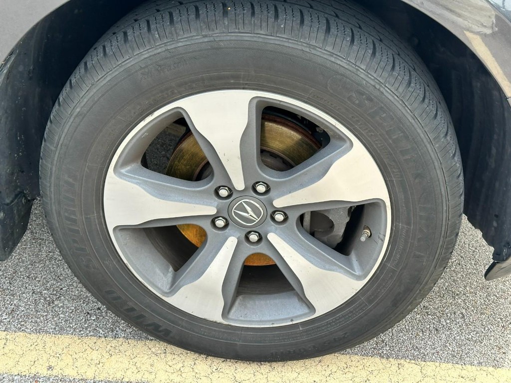 Acura MDX Vehicle Full-screen Gallery Image 13