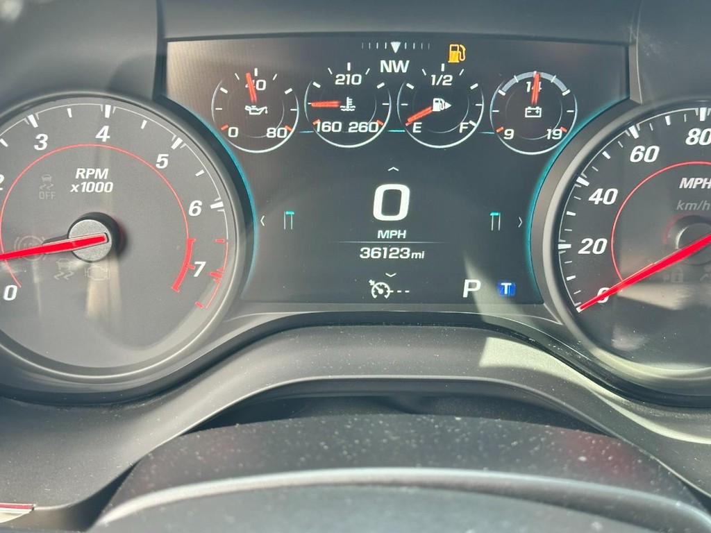 Chevrolet Camaro Vehicle Full-screen Gallery Image 17