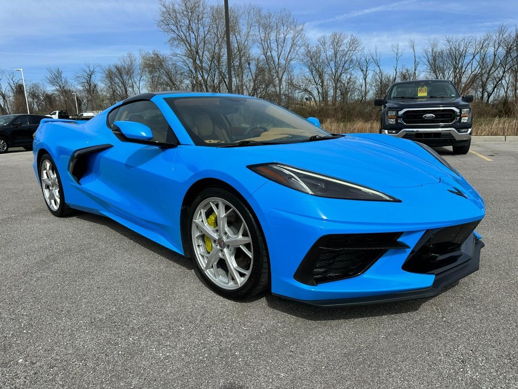 Chevrolet Corvette Vehicle Full-screen Gallery Image 07