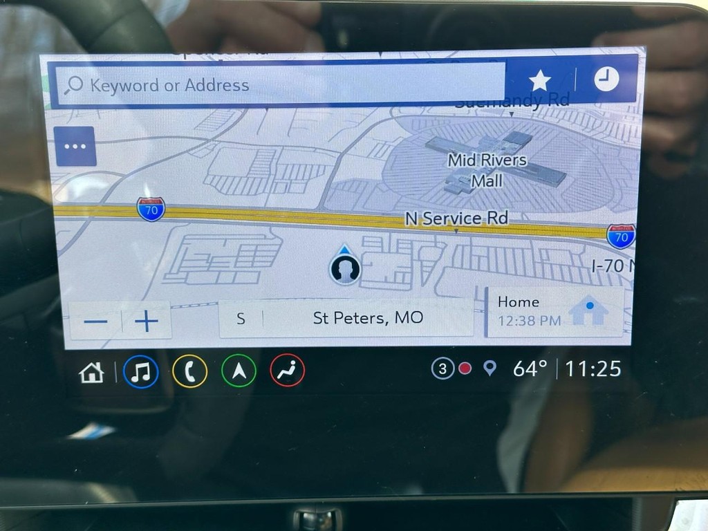 Chevrolet Corvette Vehicle Full-screen Gallery Image 21