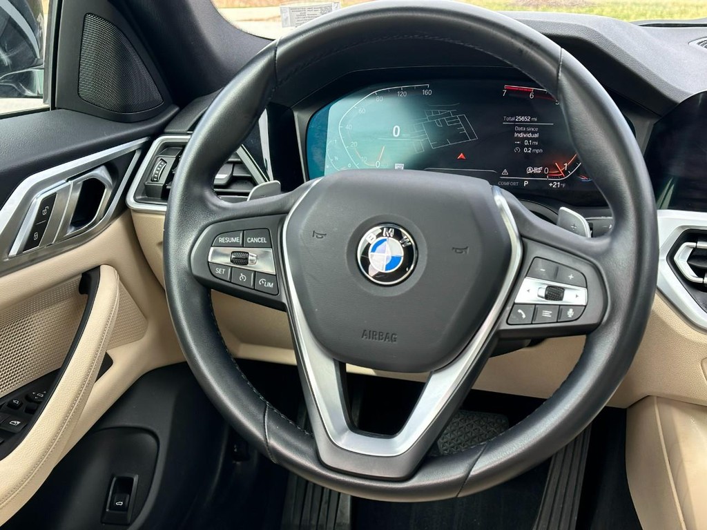 BMW 4 Series Vehicle Full-screen Gallery Image 13