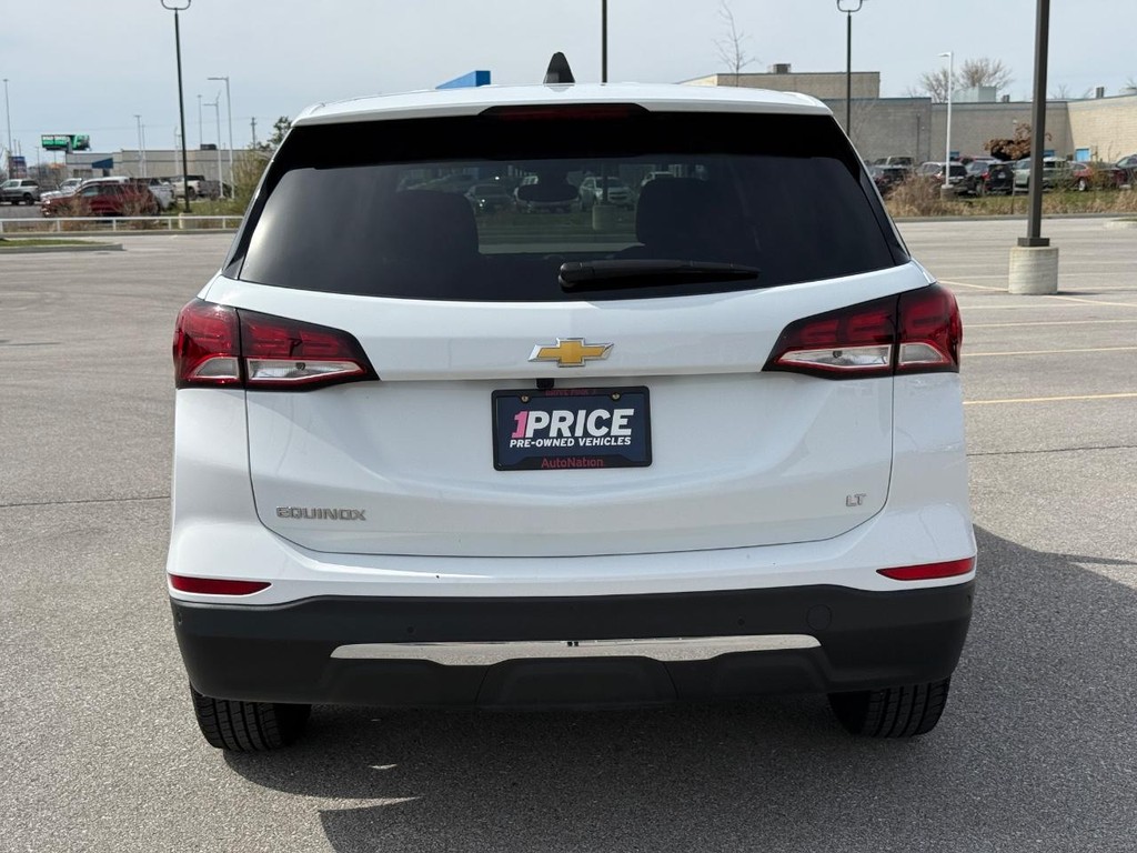 Chevrolet Equinox Vehicle Full-screen Gallery Image 04