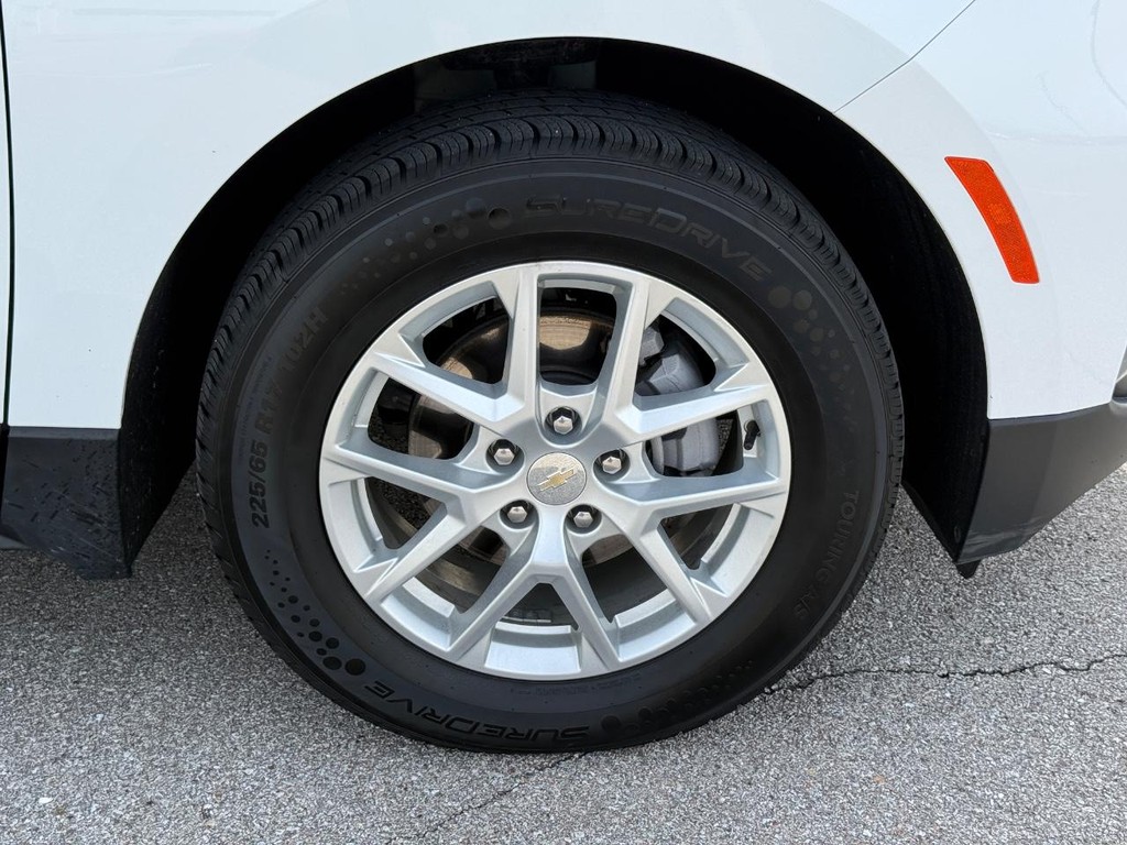 Chevrolet Equinox Vehicle Full-screen Gallery Image 07