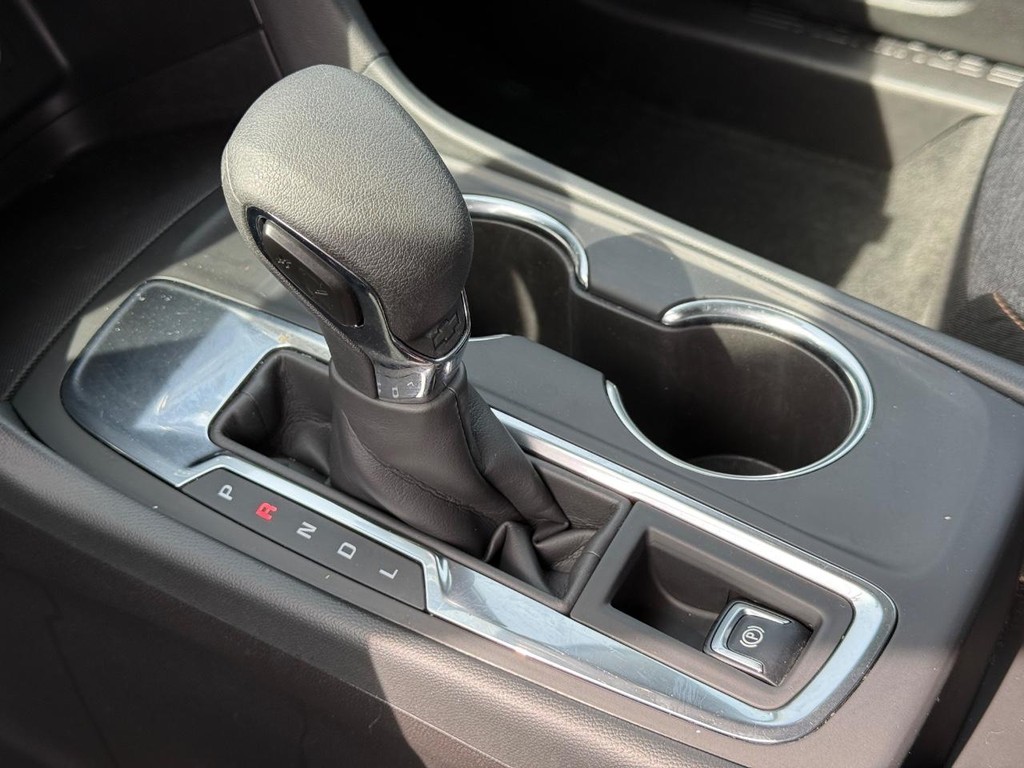 Chevrolet Equinox Vehicle Full-screen Gallery Image 19