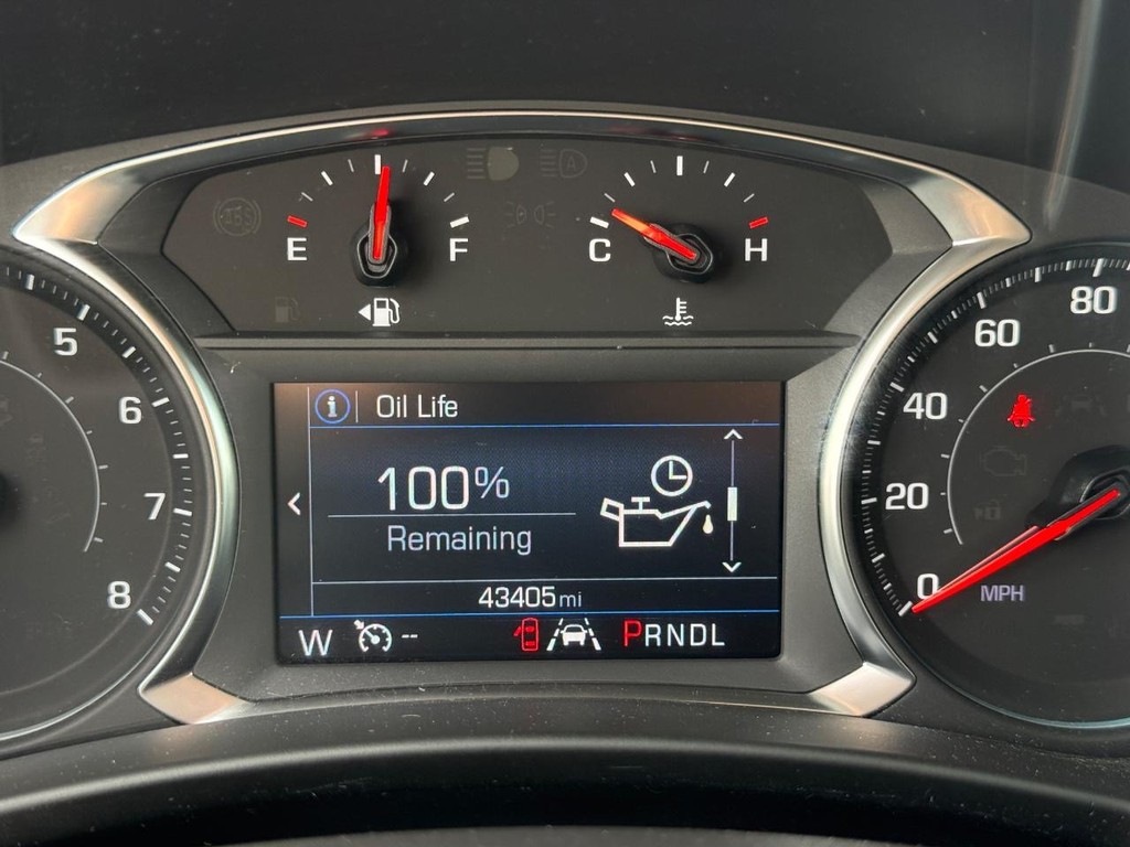 Chevrolet Equinox Vehicle Full-screen Gallery Image 21