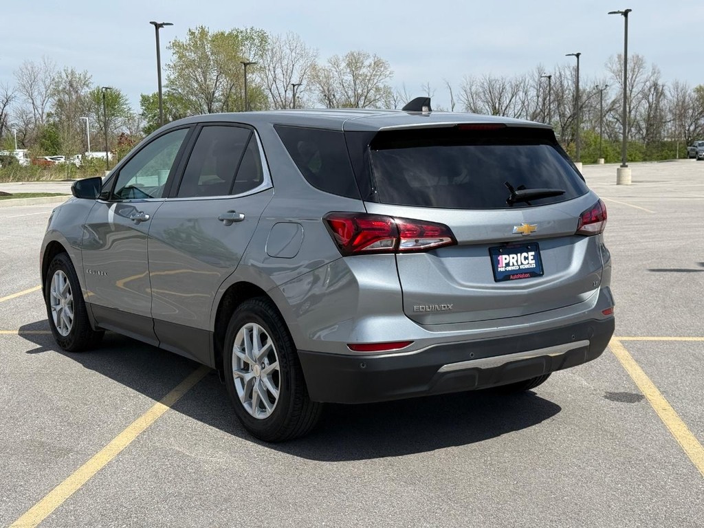 Chevrolet Equinox Vehicle Full-screen Gallery Image 03