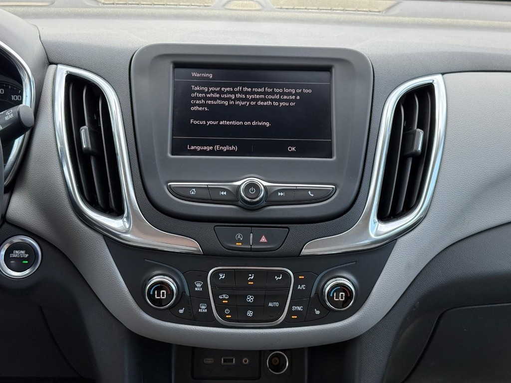 Chevrolet Equinox Vehicle Full-screen Gallery Image 14