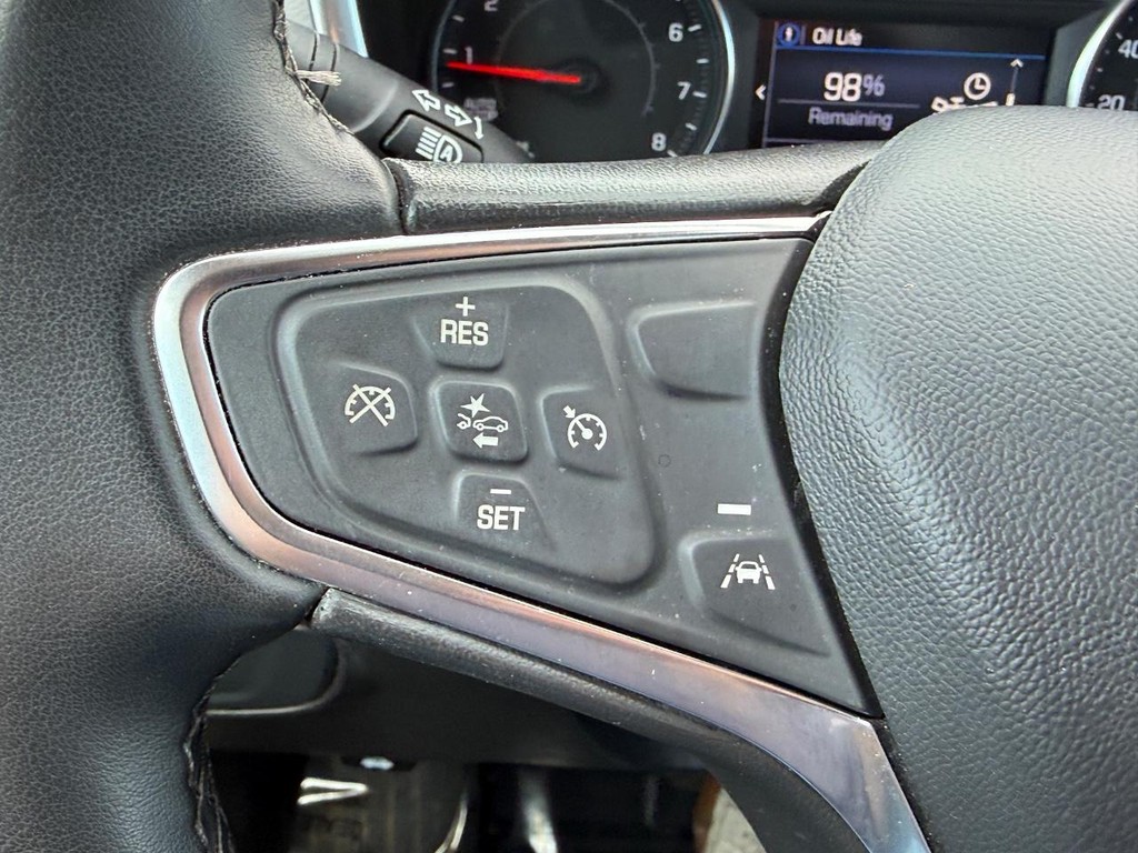 Chevrolet Equinox Vehicle Full-screen Gallery Image 18