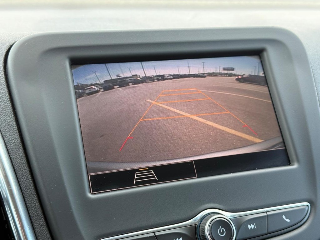 Chevrolet Equinox Vehicle Full-screen Gallery Image 22