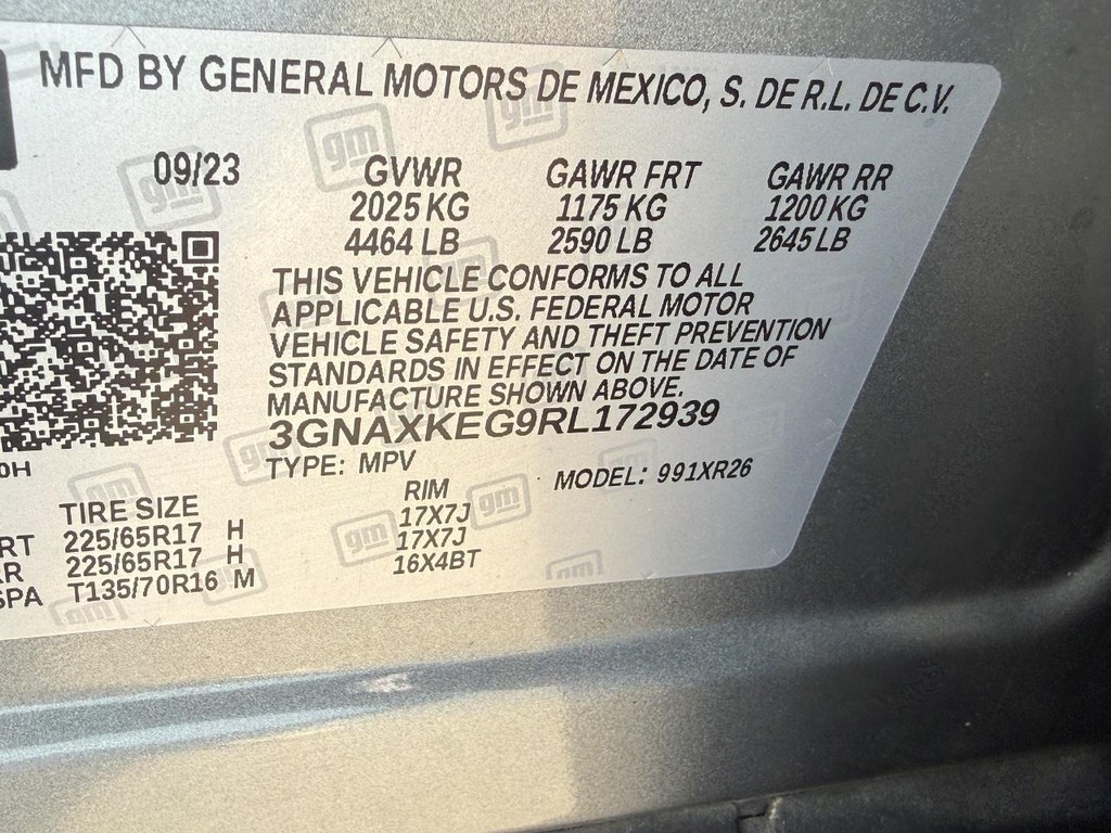 Chevrolet Equinox Vehicle Full-screen Gallery Image 24