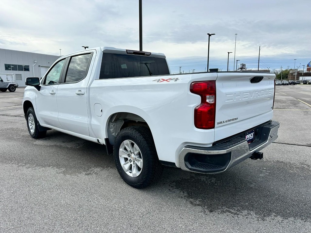 Chevrolet Silverado 1500 Vehicle Full-screen Gallery Image 03