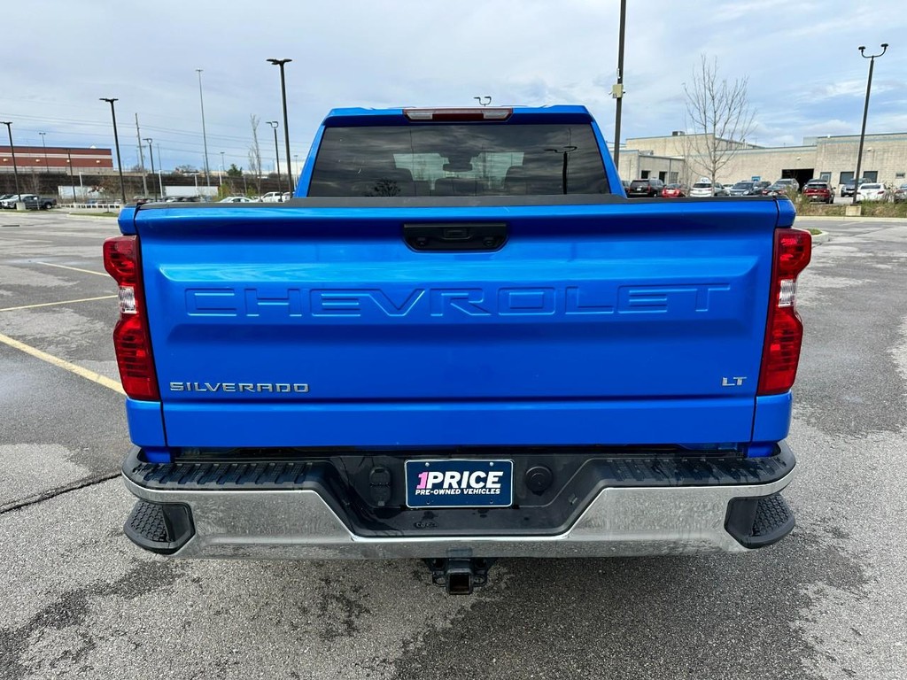 Chevrolet Silverado 1500 Vehicle Full-screen Gallery Image 04