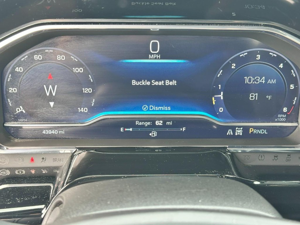 Chevrolet Silverado 1500 Vehicle Full-screen Gallery Image 20