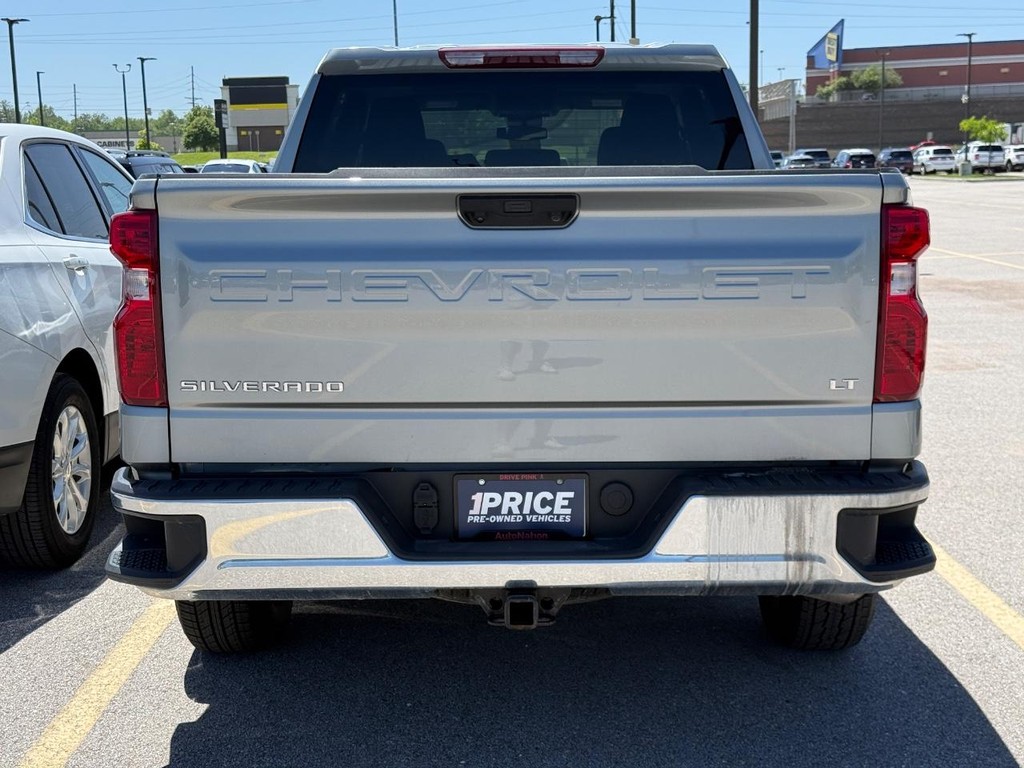 Chevrolet Silverado 1500 Vehicle Full-screen Gallery Image 09