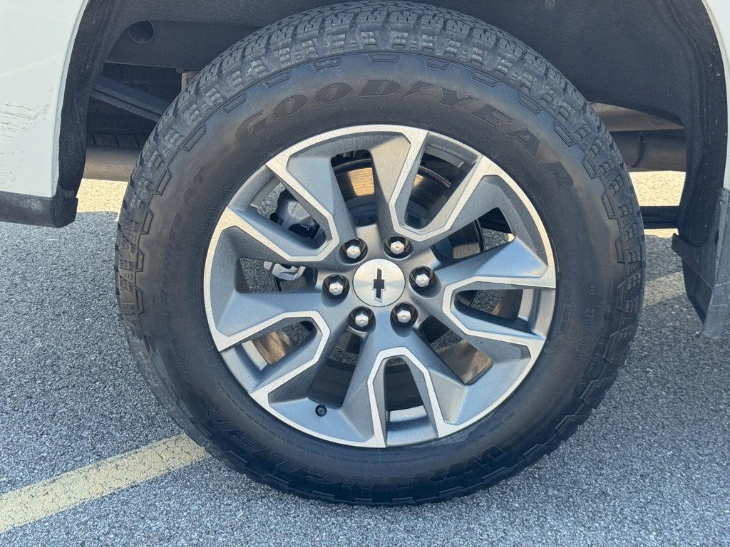 Chevrolet Silverado 1500 Vehicle Full-screen Gallery Image 07