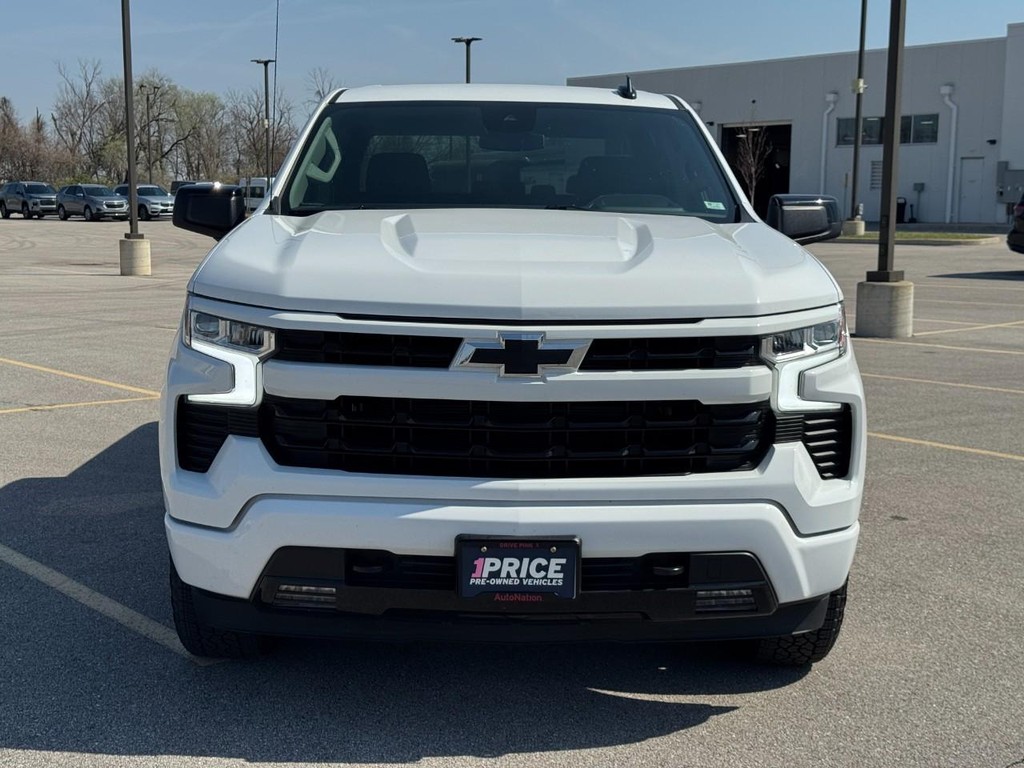 Chevrolet Silverado 1500 Vehicle Full-screen Gallery Image 09