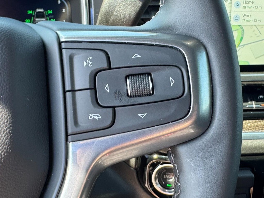 Chevrolet Silverado 1500 Vehicle Full-screen Gallery Image 19