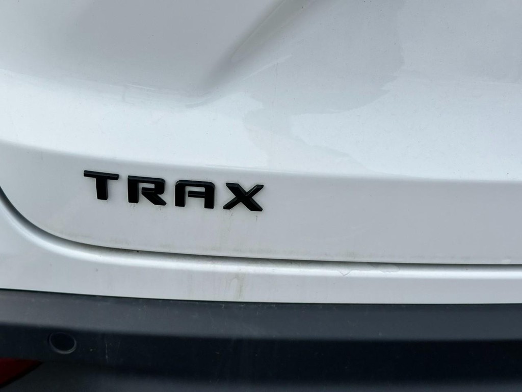 Chevrolet Trax Vehicle Full-screen Gallery Image 10
