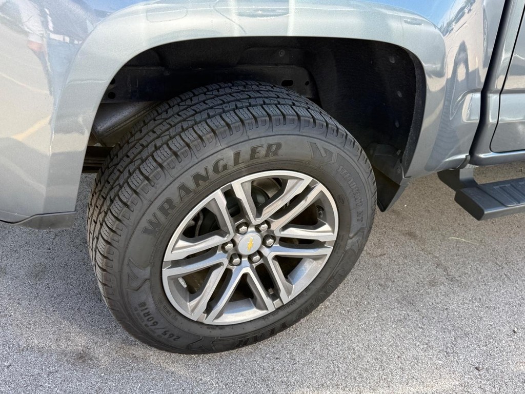 Chevrolet Colorado Vehicle Full-screen Gallery Image 11