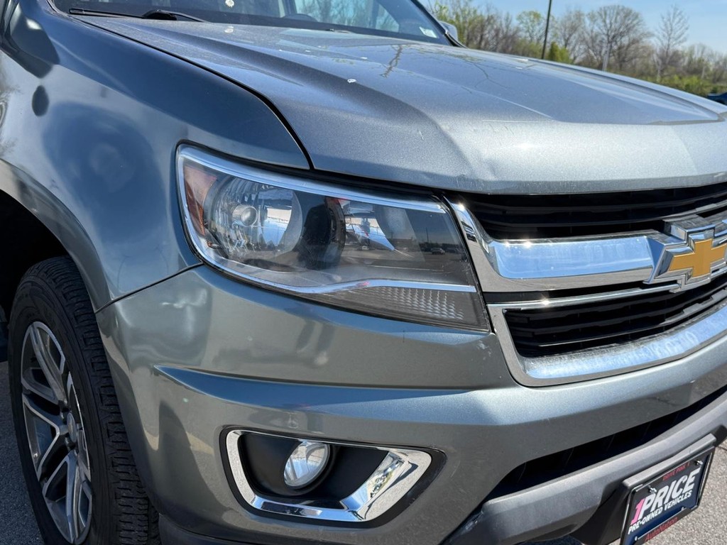 Chevrolet Colorado Vehicle Full-screen Gallery Image 12