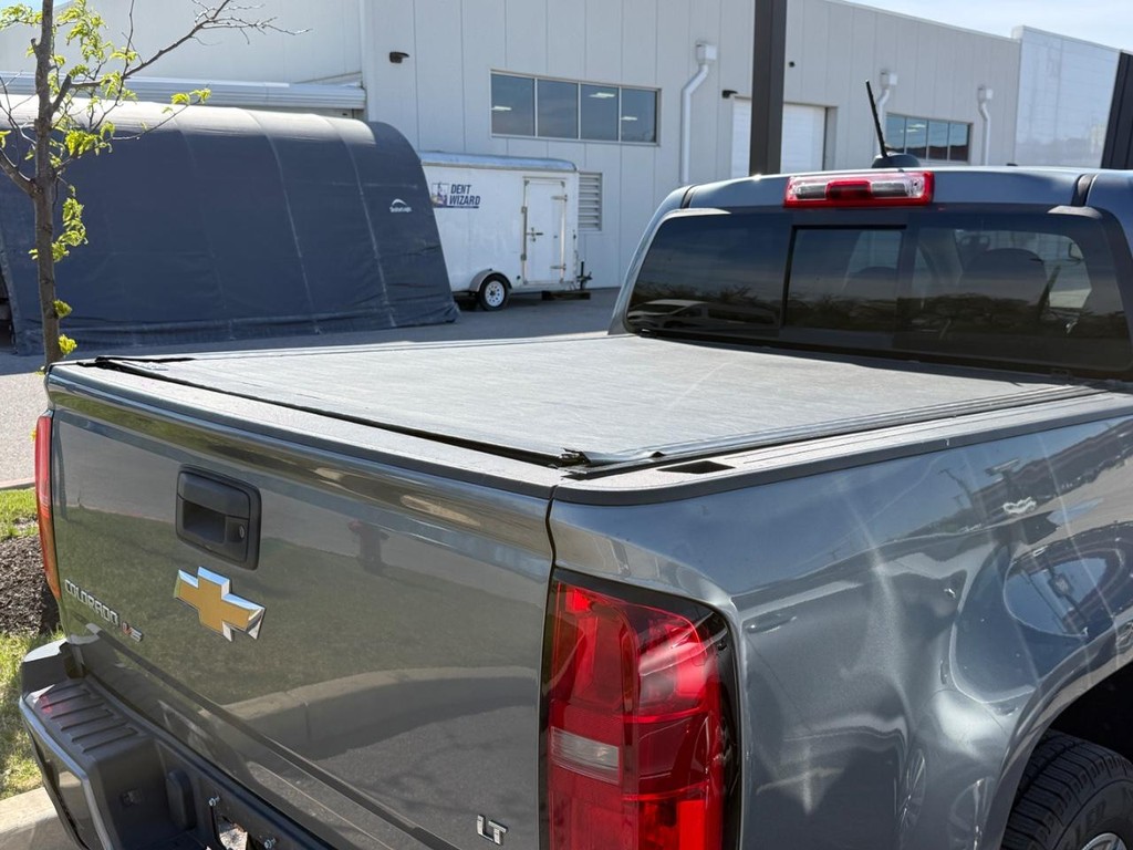 Chevrolet Colorado Vehicle Full-screen Gallery Image 14