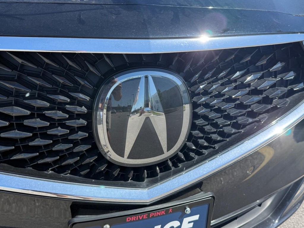 Acura MDX Vehicle Full-screen Gallery Image 03