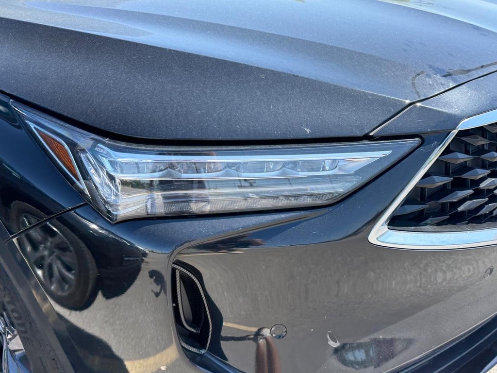 Acura MDX Vehicle Full-screen Gallery Image 05
