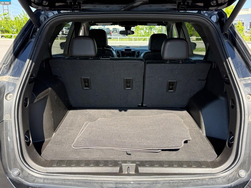 Chevrolet Equinox Vehicle Full-screen Gallery Image 04