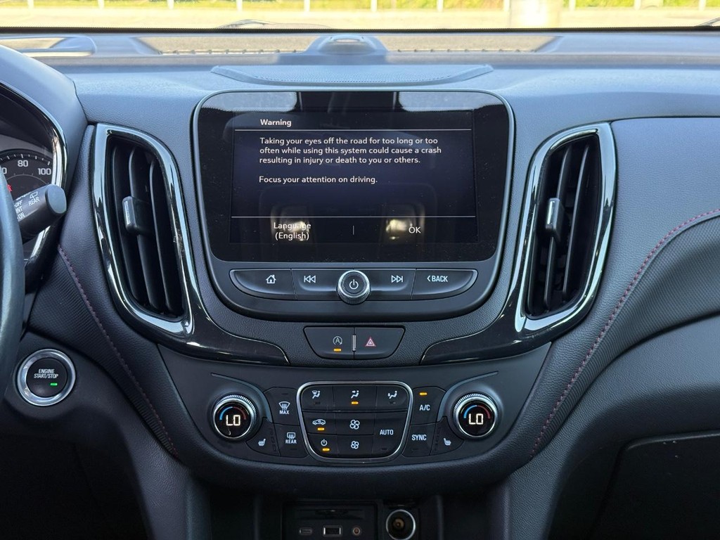 Chevrolet Equinox Vehicle Full-screen Gallery Image 14