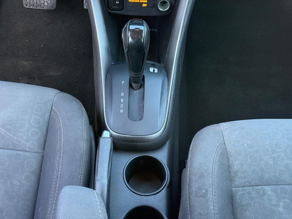 Chevrolet Trax Vehicle Full-screen Gallery Image 16