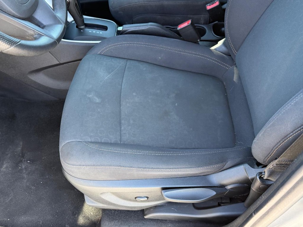 Chevrolet Trax Vehicle Full-screen Gallery Image 18