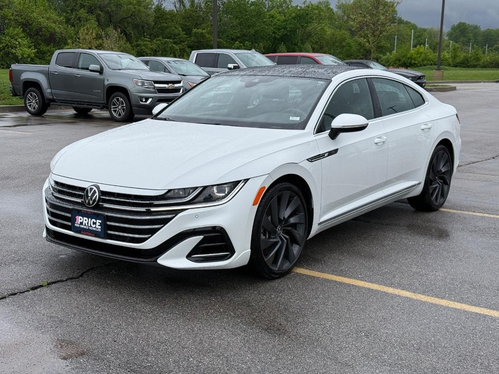 Volkswagen Arteon Vehicle Full-screen Gallery Image 01