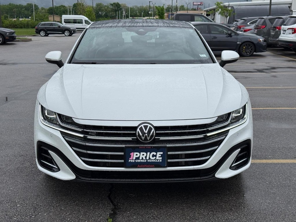 Volkswagen Arteon Vehicle Full-screen Gallery Image 09