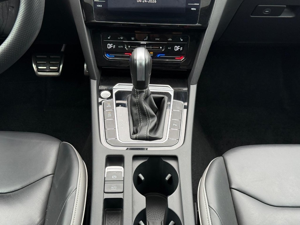 Volkswagen Arteon Vehicle Full-screen Gallery Image 14