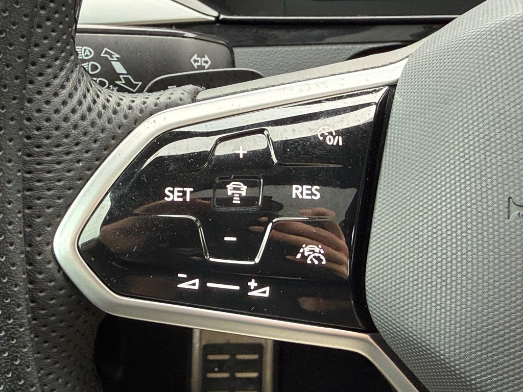 Volkswagen Arteon Vehicle Full-screen Gallery Image 19