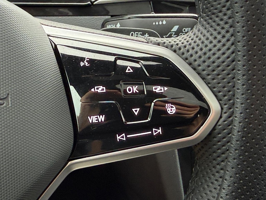 Volkswagen Arteon Vehicle Full-screen Gallery Image 20