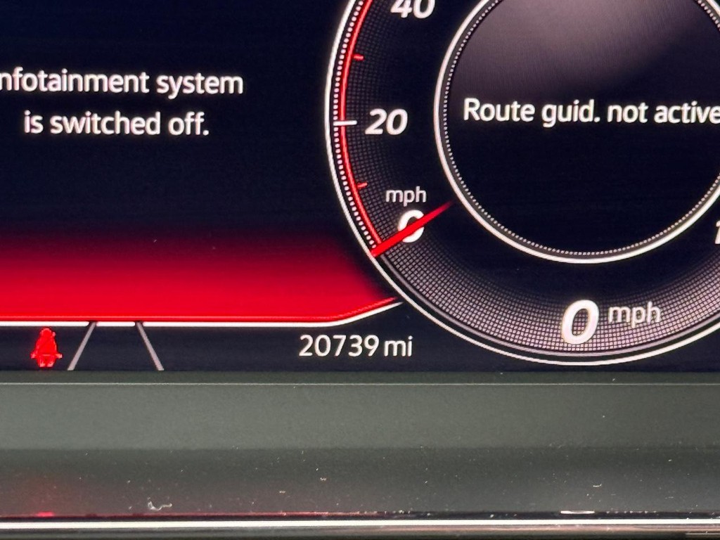 Volkswagen Arteon Vehicle Full-screen Gallery Image 22