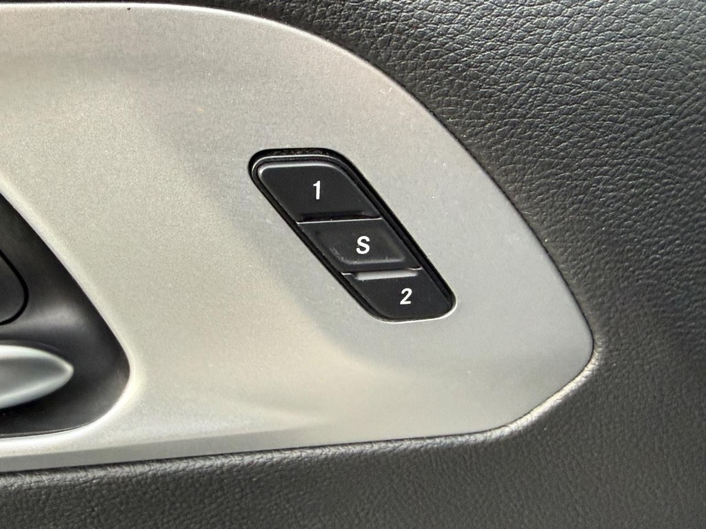 Chrysler Pacifica Vehicle Full-screen Gallery Image 20