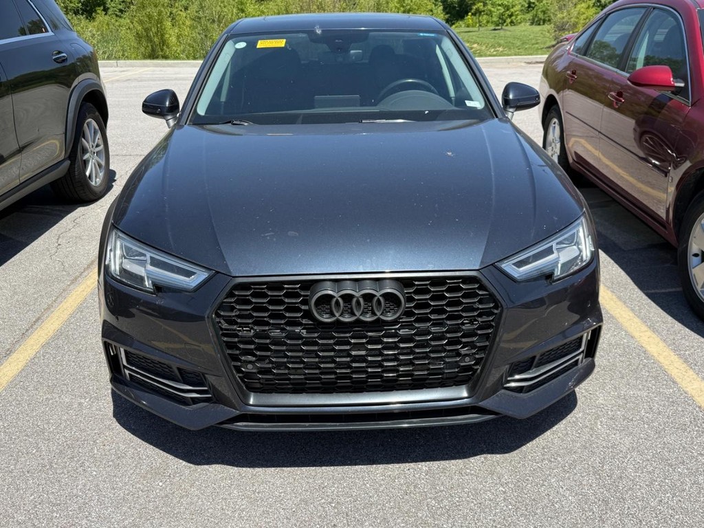 Audi A4 Vehicle Full-screen Gallery Image 02