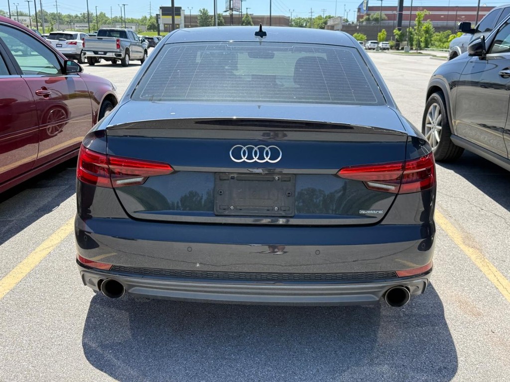 Audi A4 Vehicle Full-screen Gallery Image 07